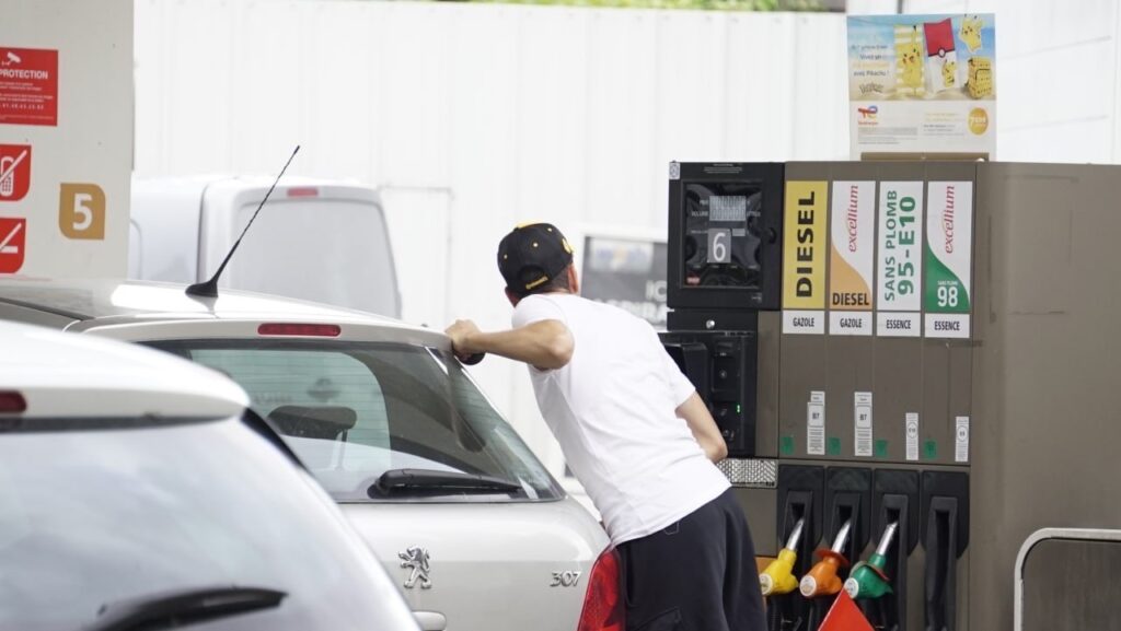 أسعار الوقود في فرنسا تتجاوز عتبات جديدة